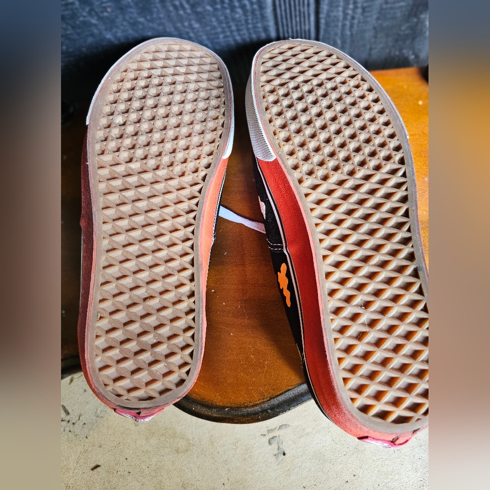 Vans X  Kaitlin Chan Pride/Awareness Authentic Sneakers M-10.5 W-12 - Picture 12 of 12